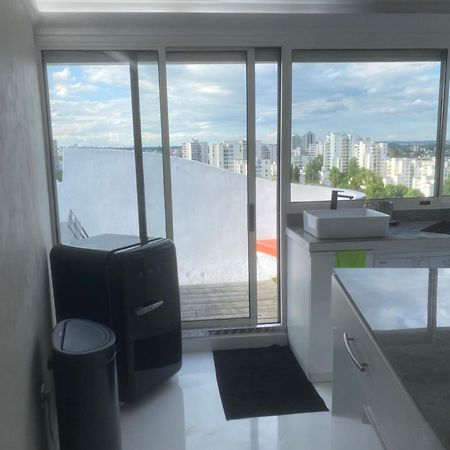 14Eme Et Der Etage "Arty" Avec 2 Chambres Et Vue Panoramique ! クレテイユ エクステリア 写真