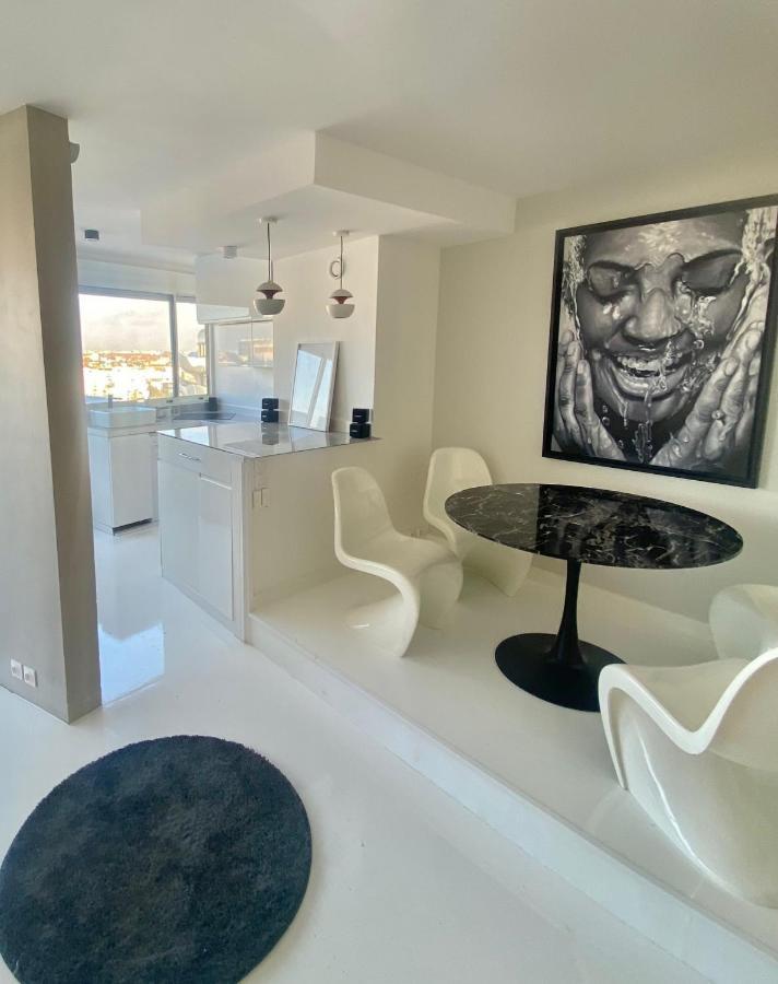 14Eme Et Der Etage "Arty" Avec 2 Chambres Et Vue Panoramique ! クレテイユ エクステリア 写真